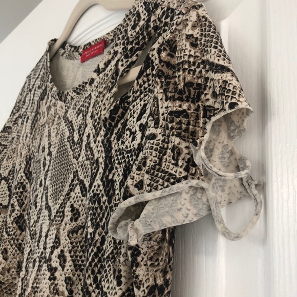 n:PHILANTHROPY distressed snakeskin tee. Size XS - Picture 3 of 7